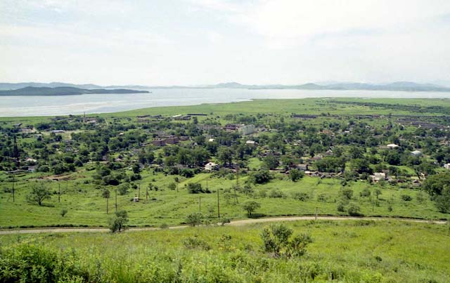 Вид на поселок Краскино с сопки Крестовой.