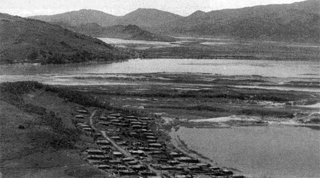 Вид с высоты Заозерной. Селение Хомоку на маньчжурской стороне. Август 1938 г.